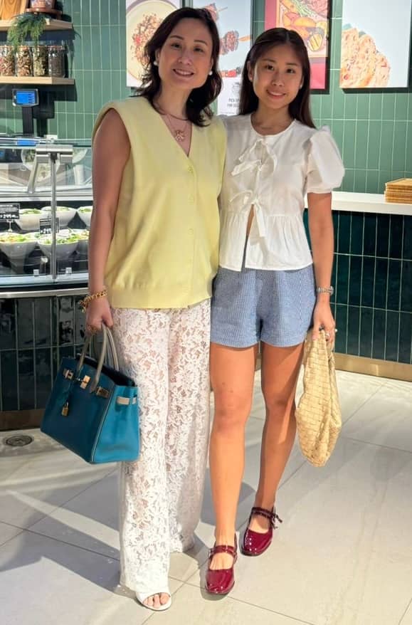 Plains and Prints’ Roxanne and Gabi Farillas.
